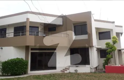 FRESHLY RENOVATED 500 YARDS BUNGALOW FOR RENT DHA PHASE 7, KARACHI