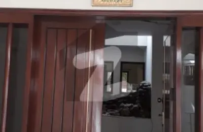 FRESHLY RENOVATED 500 YARDS BUNGALOW FOR RENT DHA PHASE 7, KARACHI