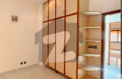 ULTRA LUXURY WEST OPEN UPPER PORTION FOR RENT DHA PHASE 6, KARACHI