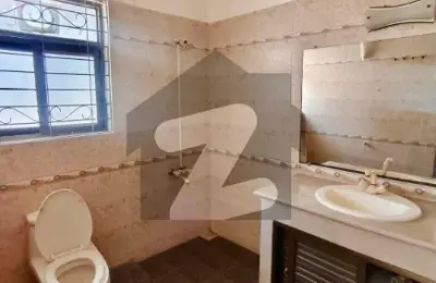 ULTRA LUXURY WEST OPEN UPPER PORTION FOR RENT DHA PHASE 6, KARACHI