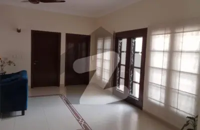 ULTRA LUXURY 500 SQ. YARDS WELL MAINTAINED BUNGALOW FOR SALE ZULFIQAR STREETS, DHA PHASE VIII, KARACHI | LC-10 | WA-10