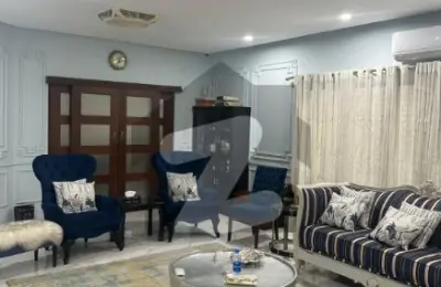 600 Yards Bungalow for Sale in DHA Phase 5 Karachi