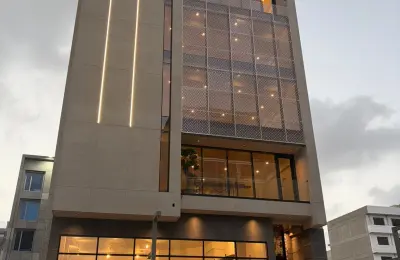 BRAND NEW COMMERCIAL BUILDING FOR RENT ZULFIQAR COMMERCIAL, DHA PHASE VIII-A, KARACHI | LC-07 | SG-07